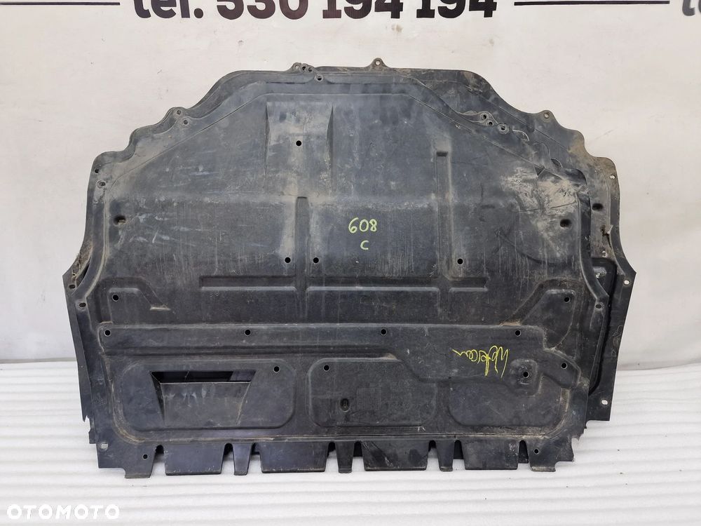 SEAT IBIZA 6j 12- / SEAT TOLEDO IV 4 12-19 / SKODA FABIA III 3 14-21 /  AUDI A1 8X 10- / VW POLO V 6R0 6C0 08-17 OSŁONA POD SILNIK , NR 6C0825235A / 6R0825235E , NR AUKCJI OSŁ608 - 6