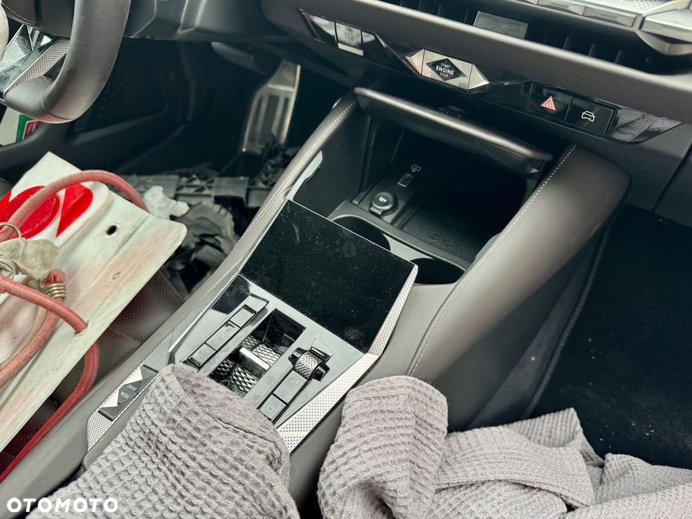 DS Automobiles DS 4 1.6 E-Tense Antoine de Saint Exupéry - 13