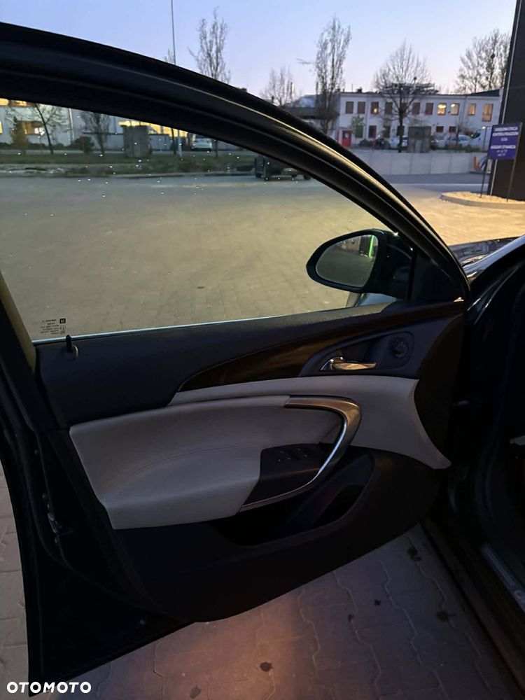 Opel Insignia 2.0 T Cosmo 4x4 - 13