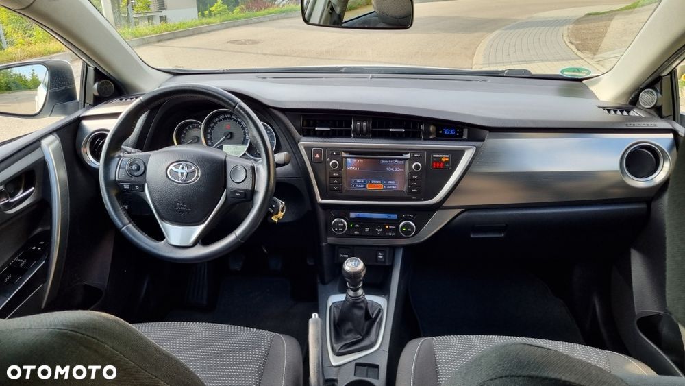 Toyota Auris - 7