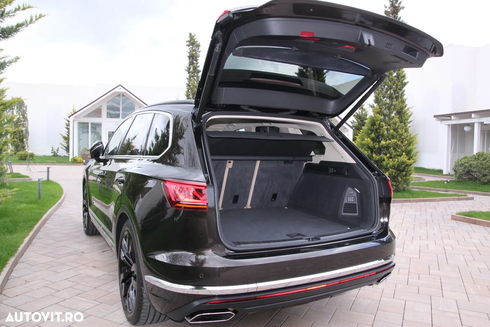 Volkswagen Touareg V6 TDI R-Style - 23