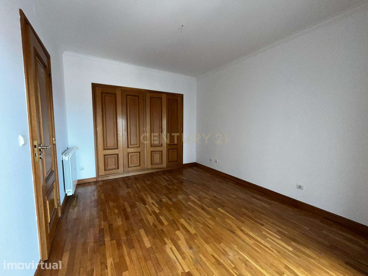 Apartamento T1 em Viana do Castelo com Terraço e Garagem - Grande imagem: 3/4