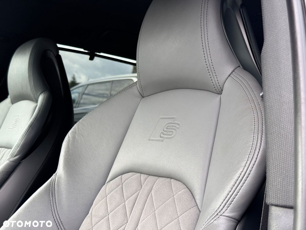Audi A4 Avant 35 TFSI S tronic S line - 38