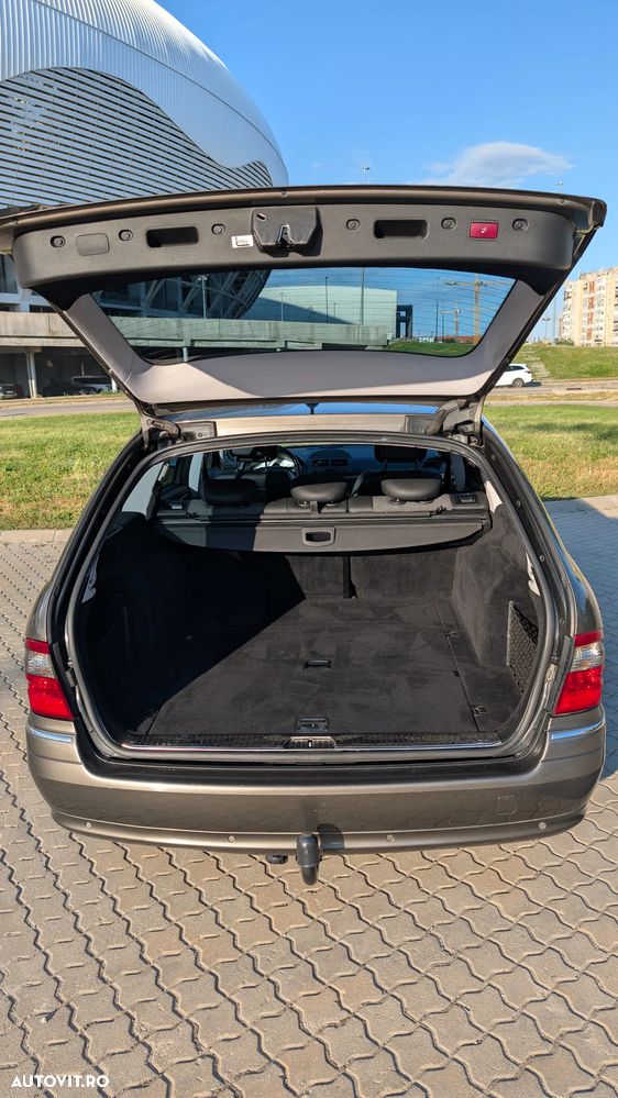 Mercedes-Benz E - 9