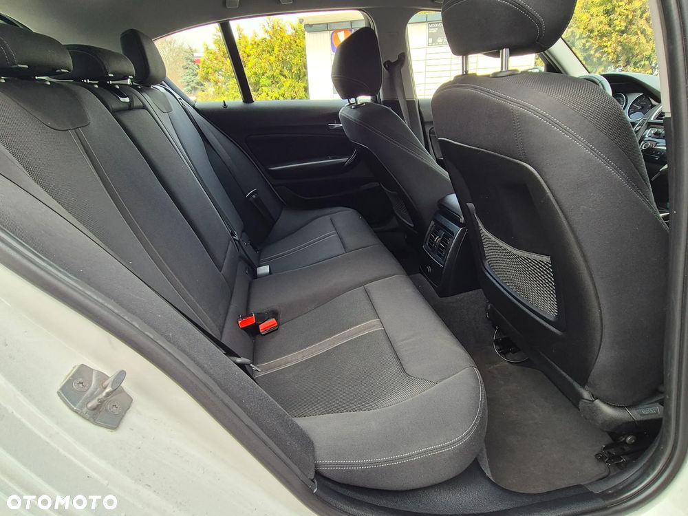 BMW Seria 1 118i Advantage - 28