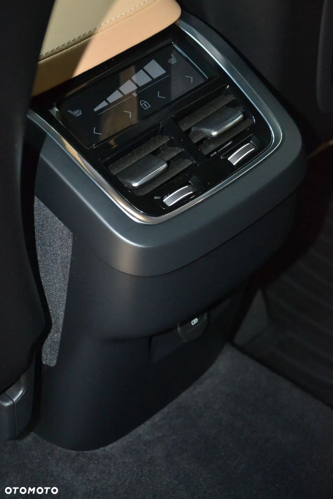 Volvo XC 90 T6 AWD Inscription 7os - 31