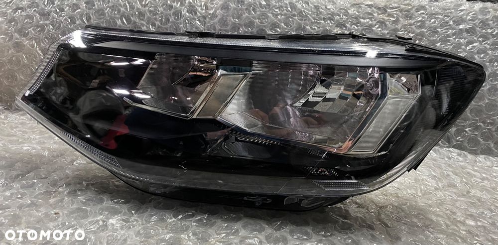 LAMPA LEWA ZWYKŁA VW CADDY IV 4 2K8941005 B - 1