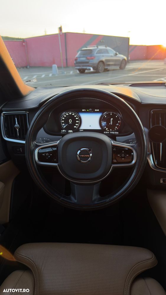 Volvo S90 D4 Inscription - 22