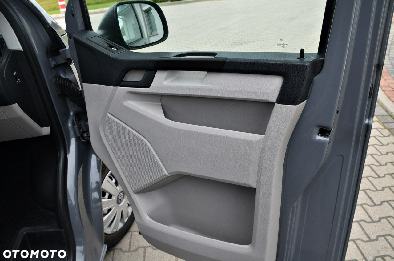 Volkswagen Transporter - 17