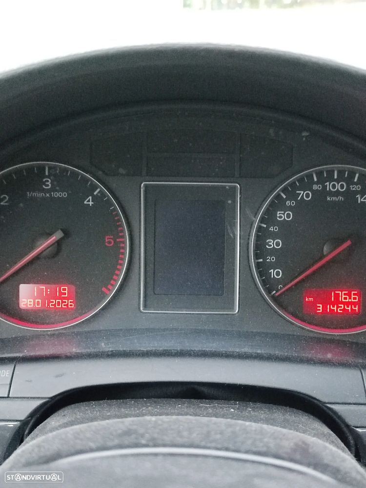 Audi A4 Avant 1.9 TDI - 22