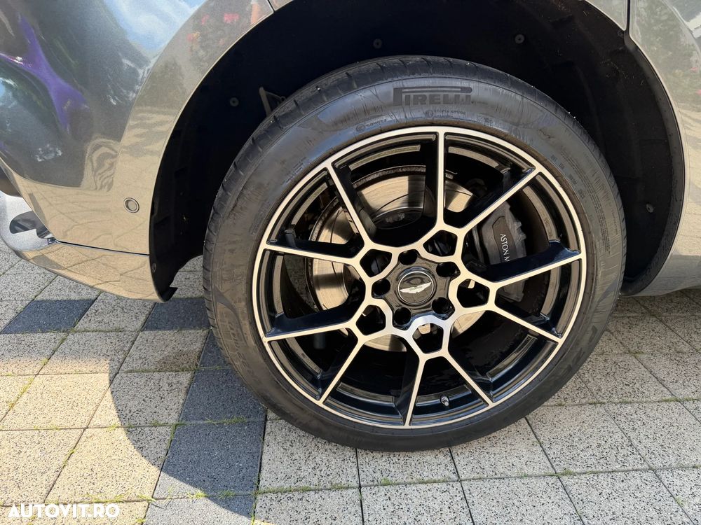 Aston Martin DBX Standard - 21