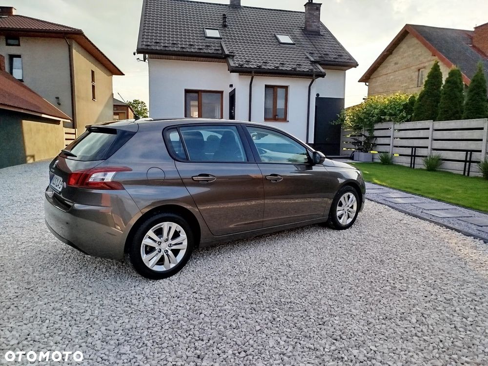 Peugeot 308 82 VTi Active - 32
