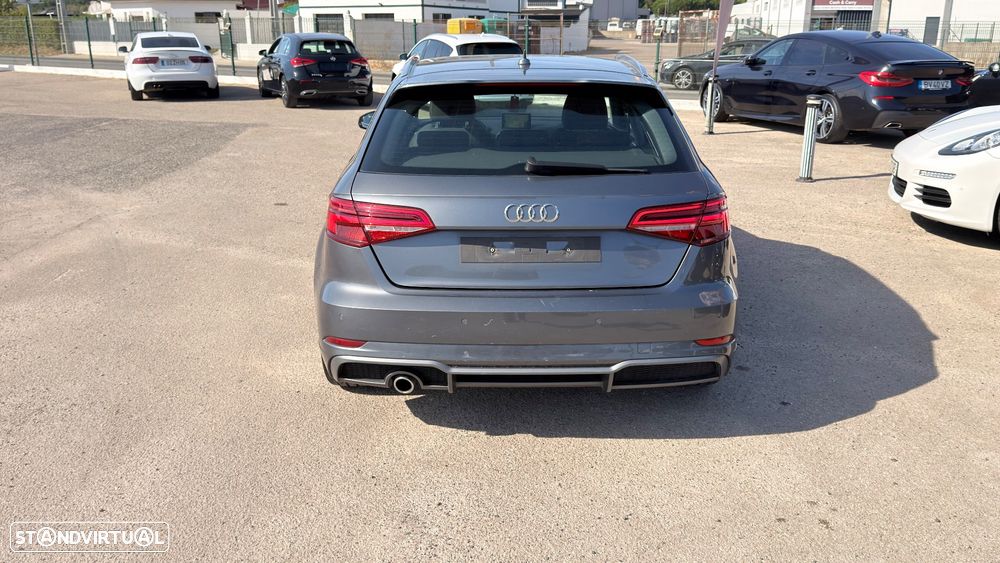 Audi A3 Sportback 1.6 TDI S-line - 2