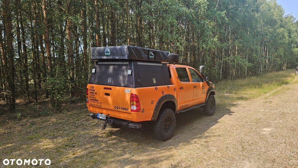 Toyota Hilux 2.5 D-4D DLX + - 4
