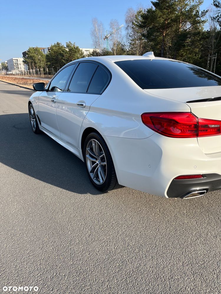 BMW Seria 5 520d M Sport - 5