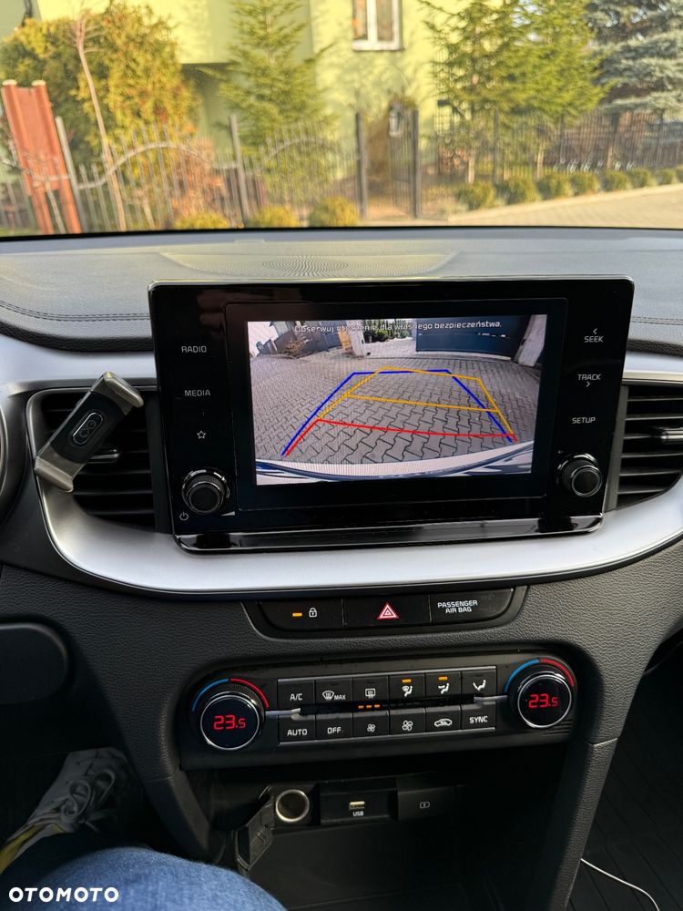 Kia XCeed 1.5 T-GDI M - 22