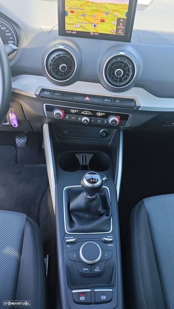 Audi Q2 1.0 TFSI Design - 7