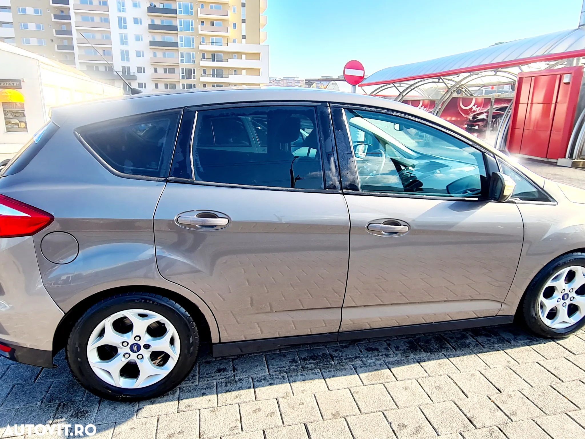 Ford C-Max 1.6 TDCi Ambiente - 8