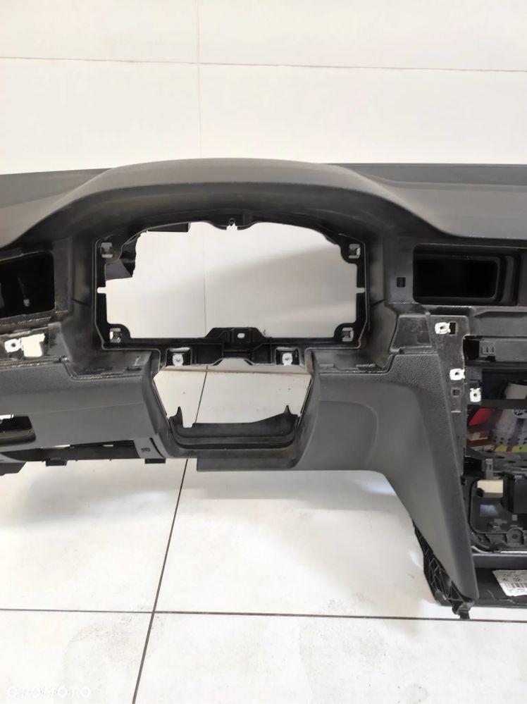 Deska konsola poduszki eu Volkswagen PASSAT B8 - 4