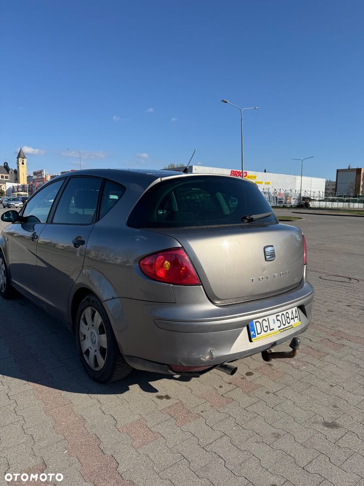 Seat Toledo 1.6 Reference - 8