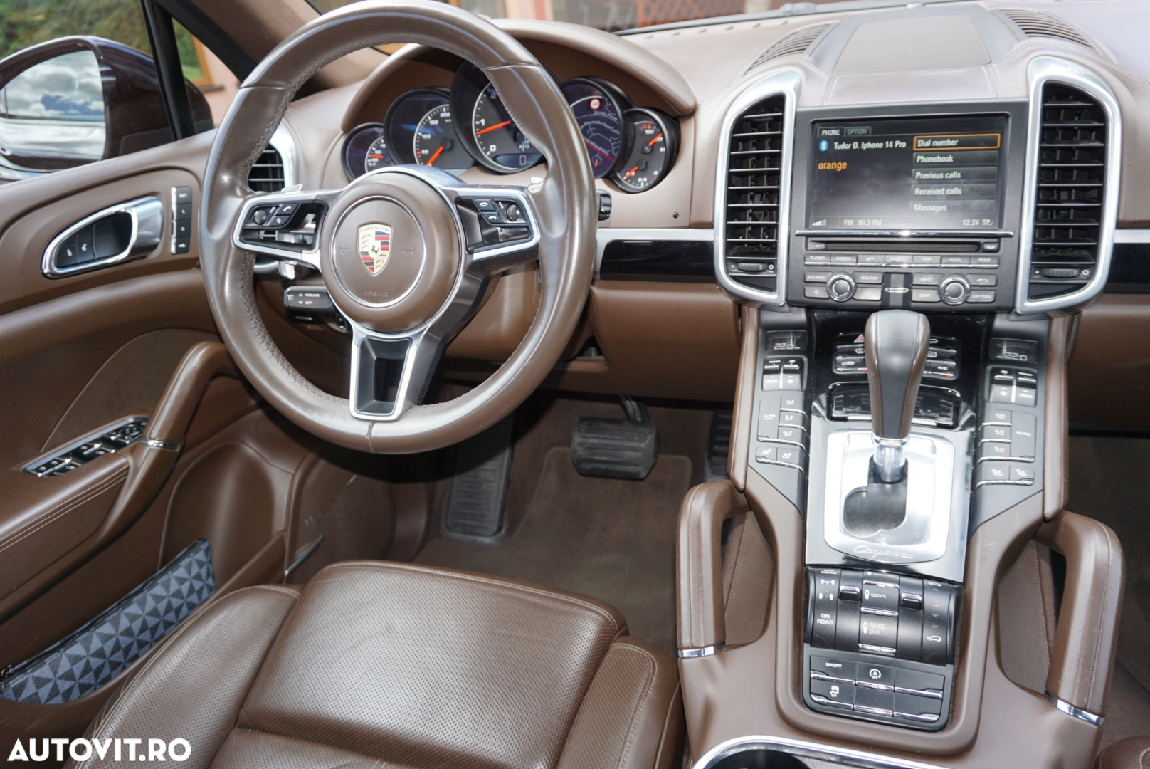 Porsche Cayenne 3.0 L - 19