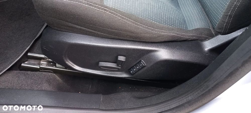 Ford Mondeo 2.0 TDCi Ghia X - 6