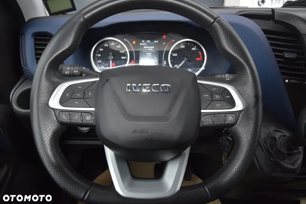 Iveco DAILY 35S18 Hi Matic  180Km 18M3 - 6
