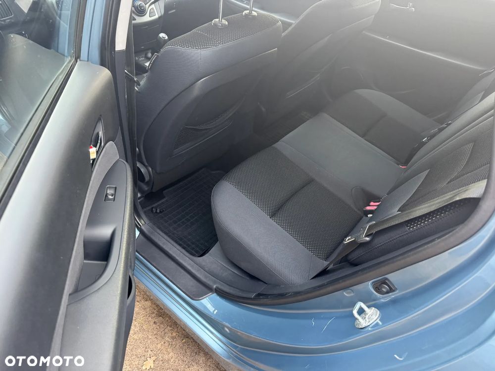 Hyundai i30 1.6 Comfort - 12