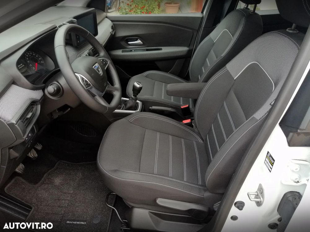 Dacia Sandero TCe 90 Journey - 9