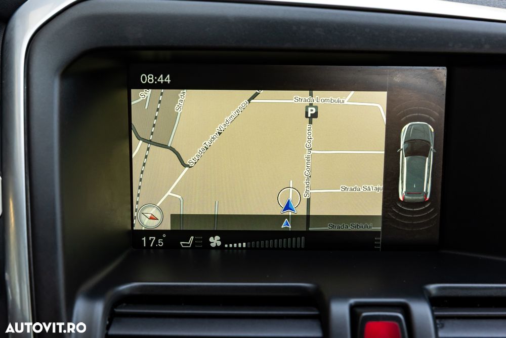 Volvo XC 60 D4 AWD Geartronic Summum - 33