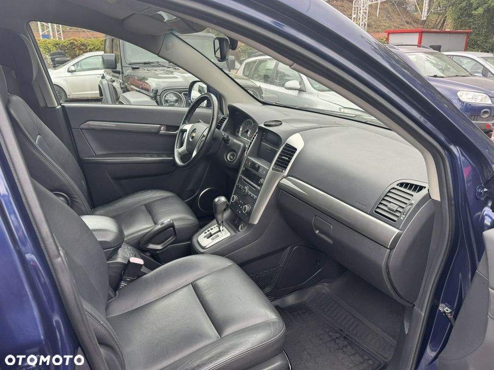 Chevrolet Captiva 2.0 4WD 7 Sitzer Automatik LT Exclusive - 16