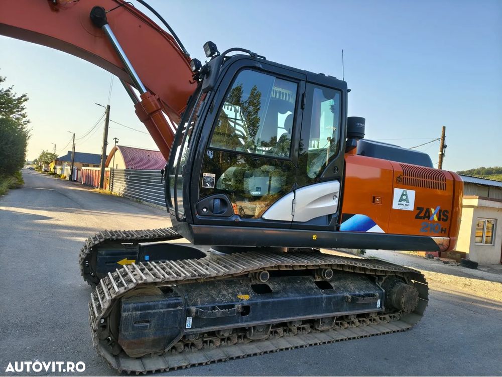 Hitachi ZAXIS 210H - 3
