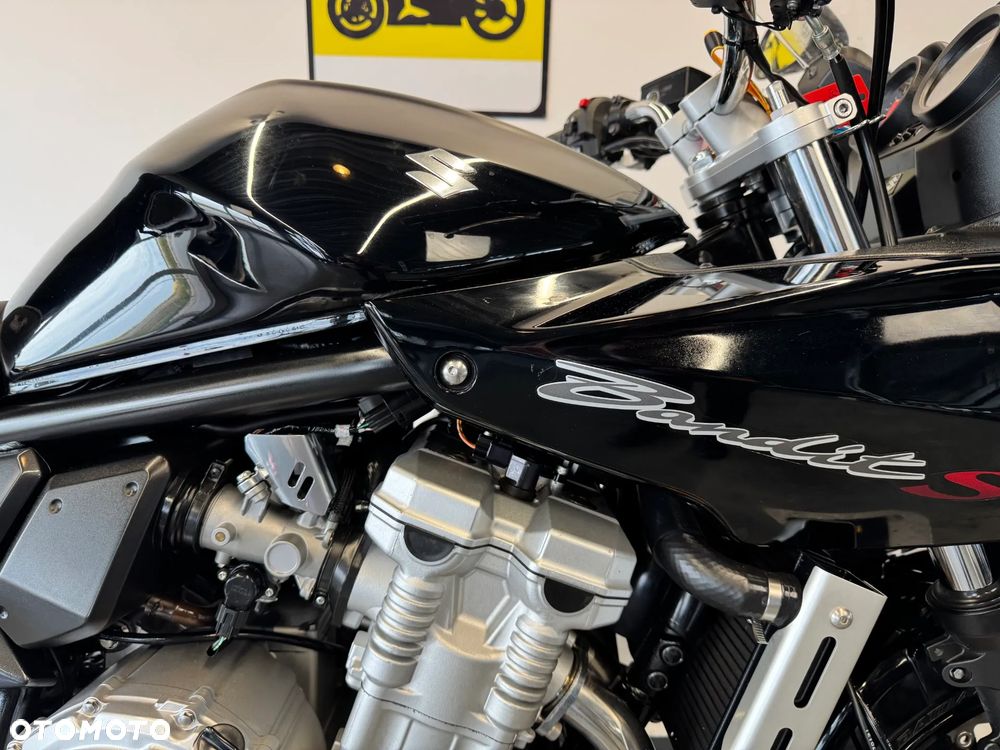 Suzuki Bandit - 12