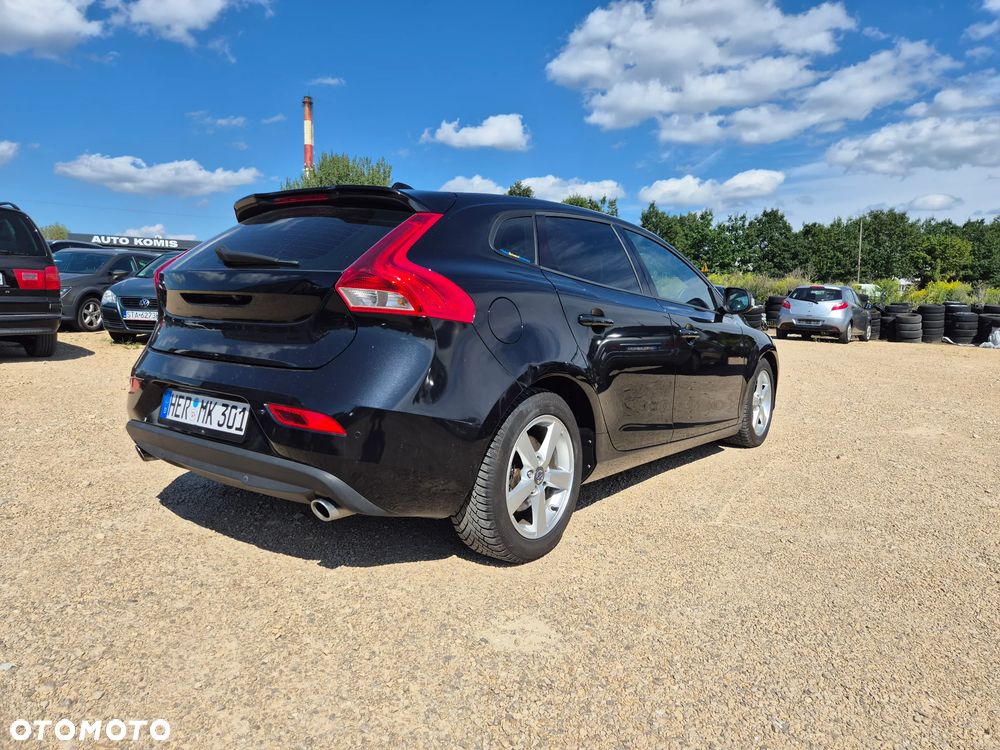 Volvo V40 D3 You - 3