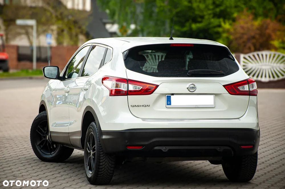 Nissan Qashqai 1.2 DIG-T Xtronic N-Vision - 15