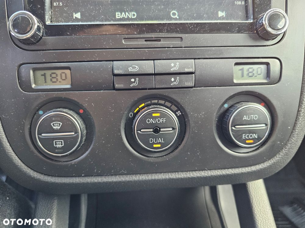Volkswagen Jetta 2.0 FSI Comfortline - 9