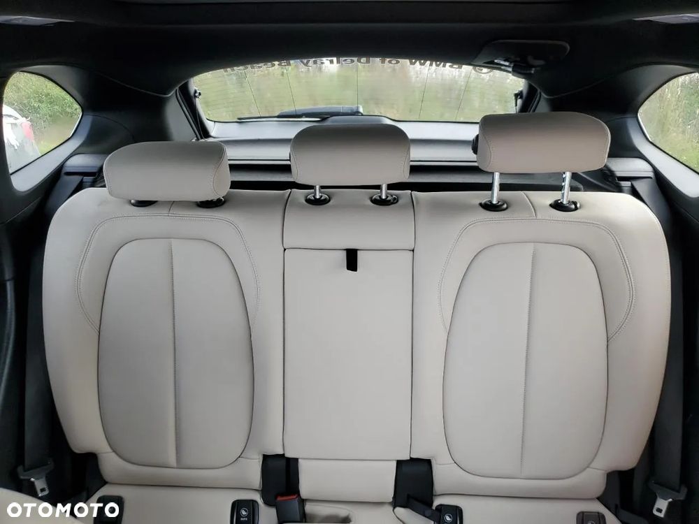 BMW X1 xDrive25i GPF xLine - 9
