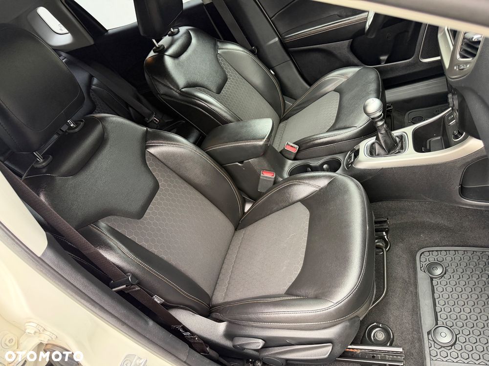 Jeep Compass 1.4 MultiAir Longitude - 27