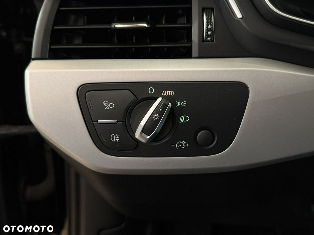 Audi A4 Limousine - 15