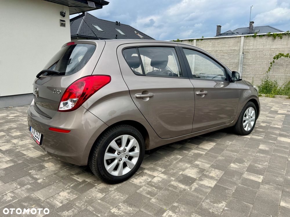 Hyundai i20 - 2
