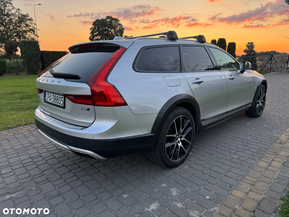 Volvo V90 Cross Country T6 AWD - 10