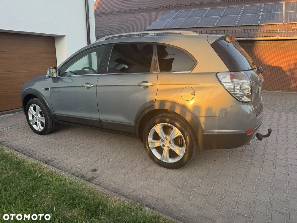 Chevrolet Captiva 2.2 D LTZ - 7