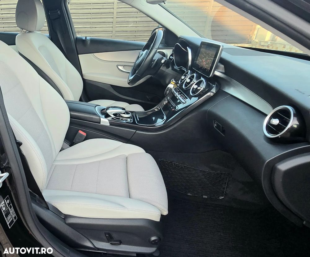 Mercedes-Benz C 220 (BlueTEC) d 7G-TRONIC AMG Line - 22