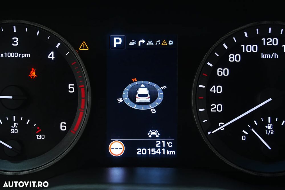 Hyundai Tucson blue 1.7 CRDi 2WD DCT Trend - 33