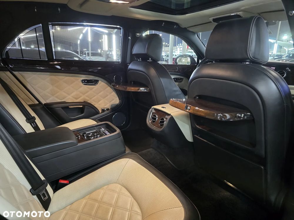 Bentley Mulsanne - 30