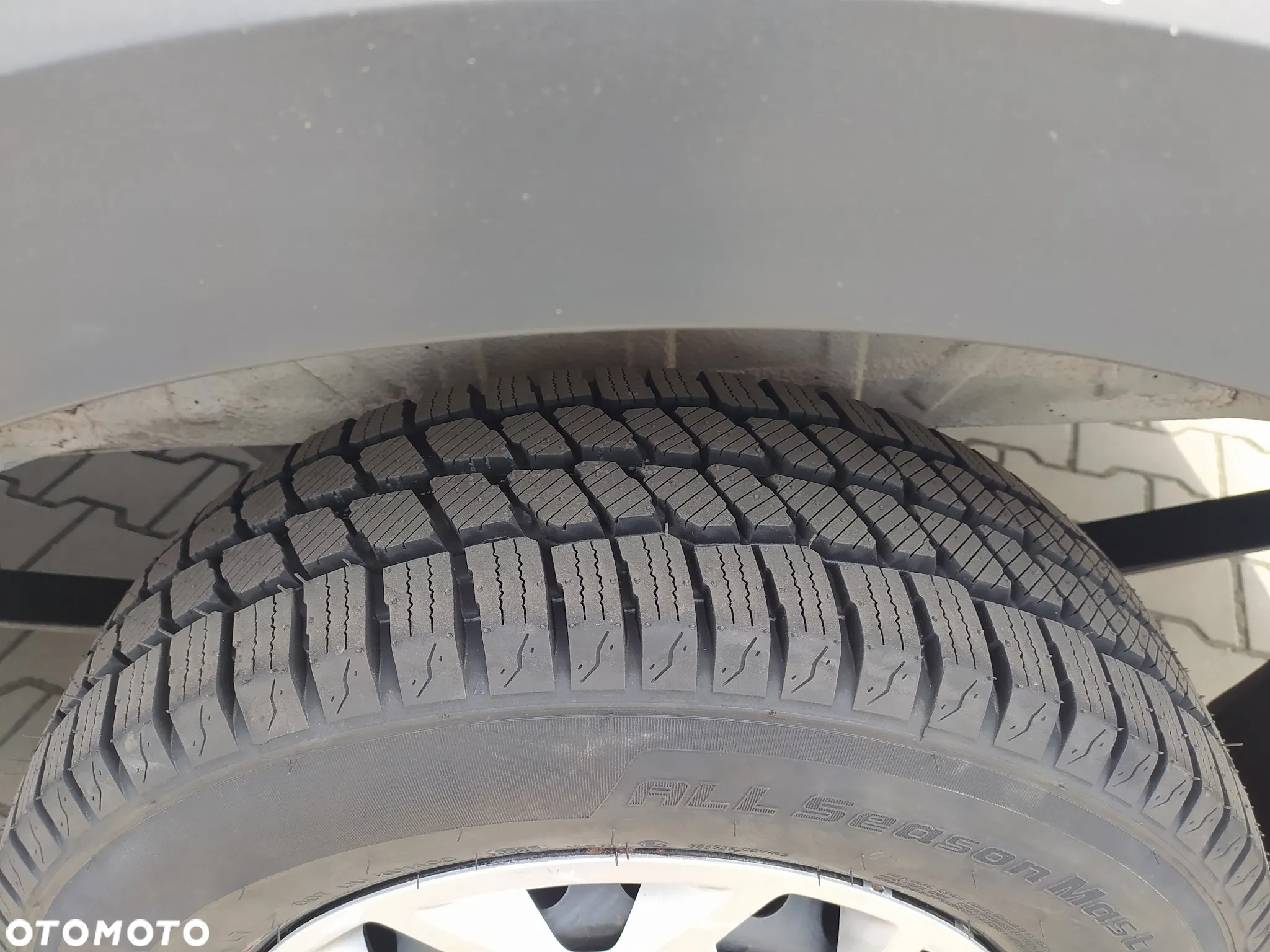 Ford TRANSIT L2 H2 MAŁY PRZEBIEG  GWARANCJA MECHANICZNA 1-ROK  F-VAT 23% - 15