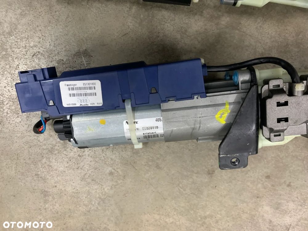 siłownik silniczek elektrycznej klapy bagażnika prawy lewy 4F9827851G 4F9827852G A6 C6 FL Lift - 4