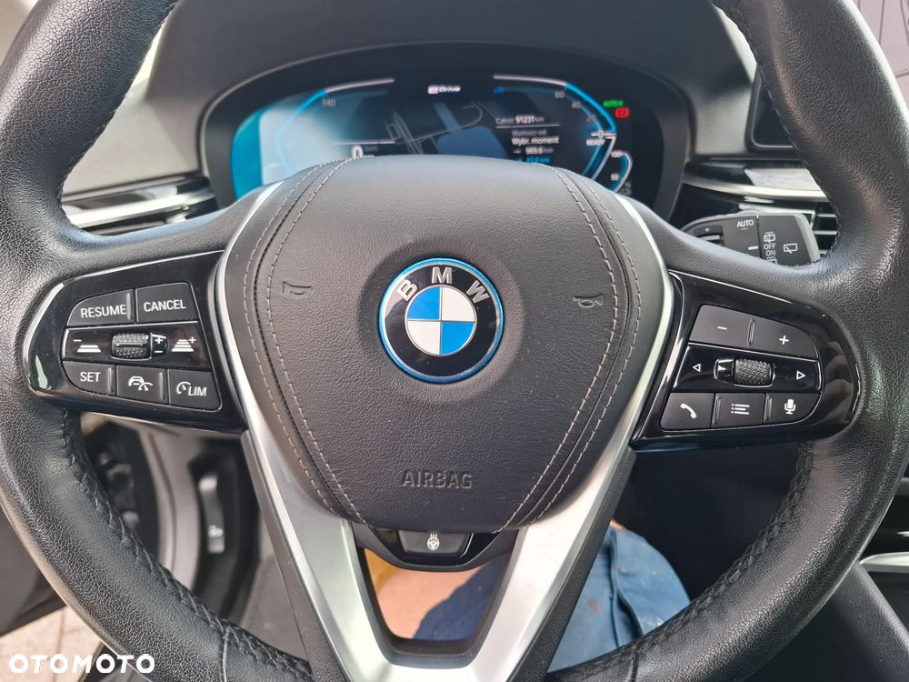 BMW Seria 5 530e Luxury Line sport - 18