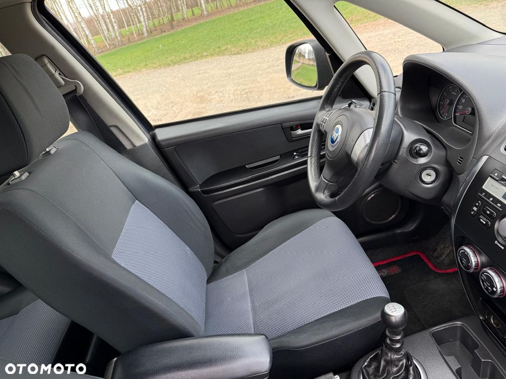 Fiat Sedici 1.9 Multijet DPF 4x4 Dynamic - 22