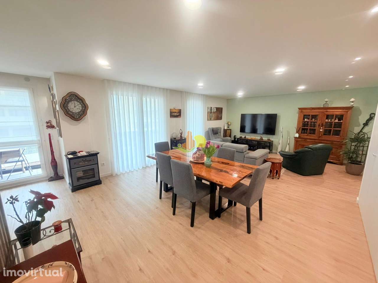 T2+2 Duplex com Garagem - Grande imagem: 3/41